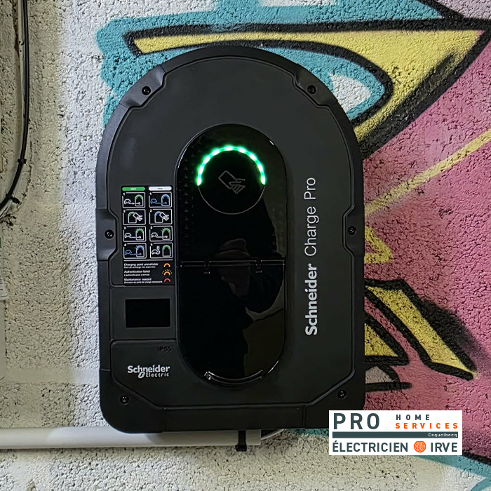Borne Schneider Charge Pro installée à Sangatte