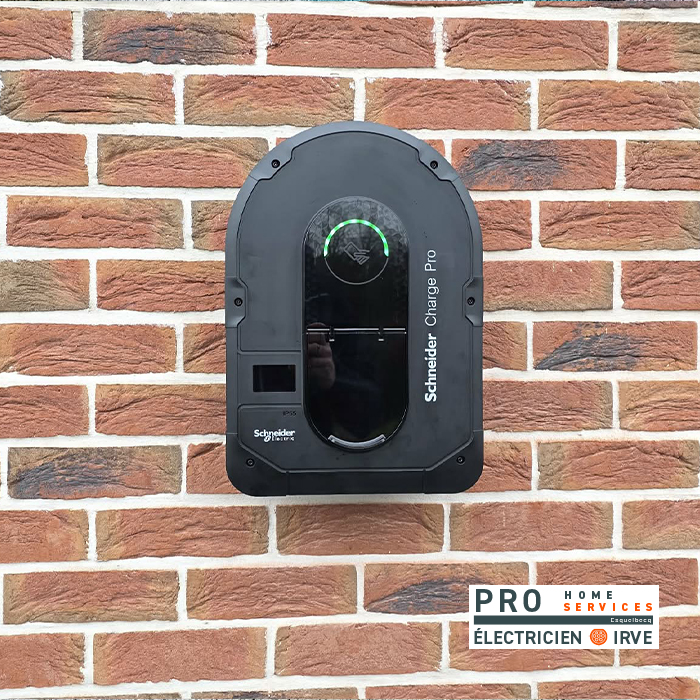 Borne Schneider Charge Pro installée à Sangatte